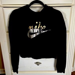 Nike cropped sweatshirt, lightly worn, cowl neck